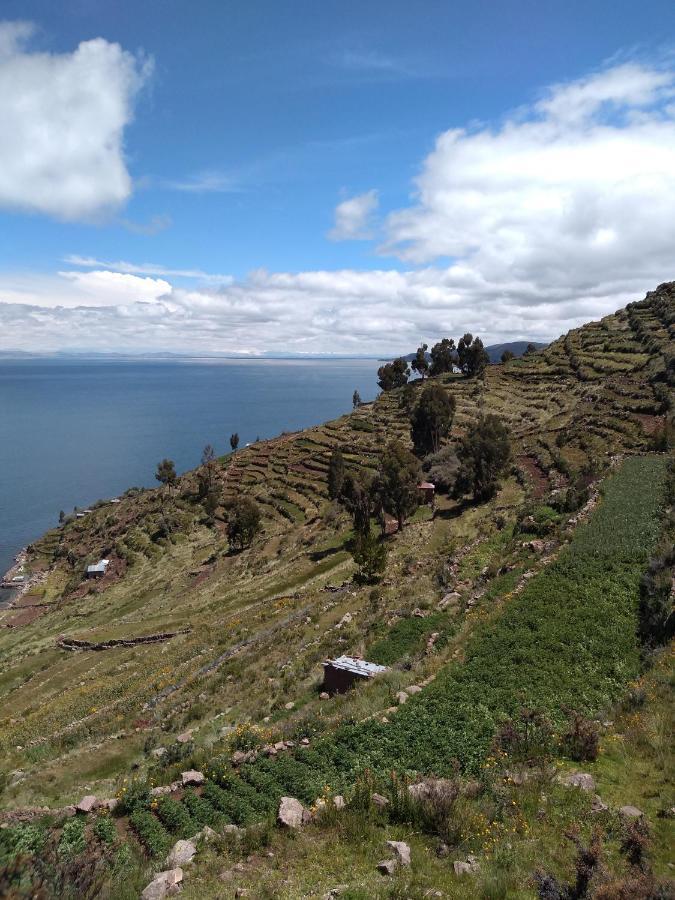 Taquile Familia Celso Hotel Huillanopampa Kültér fotó