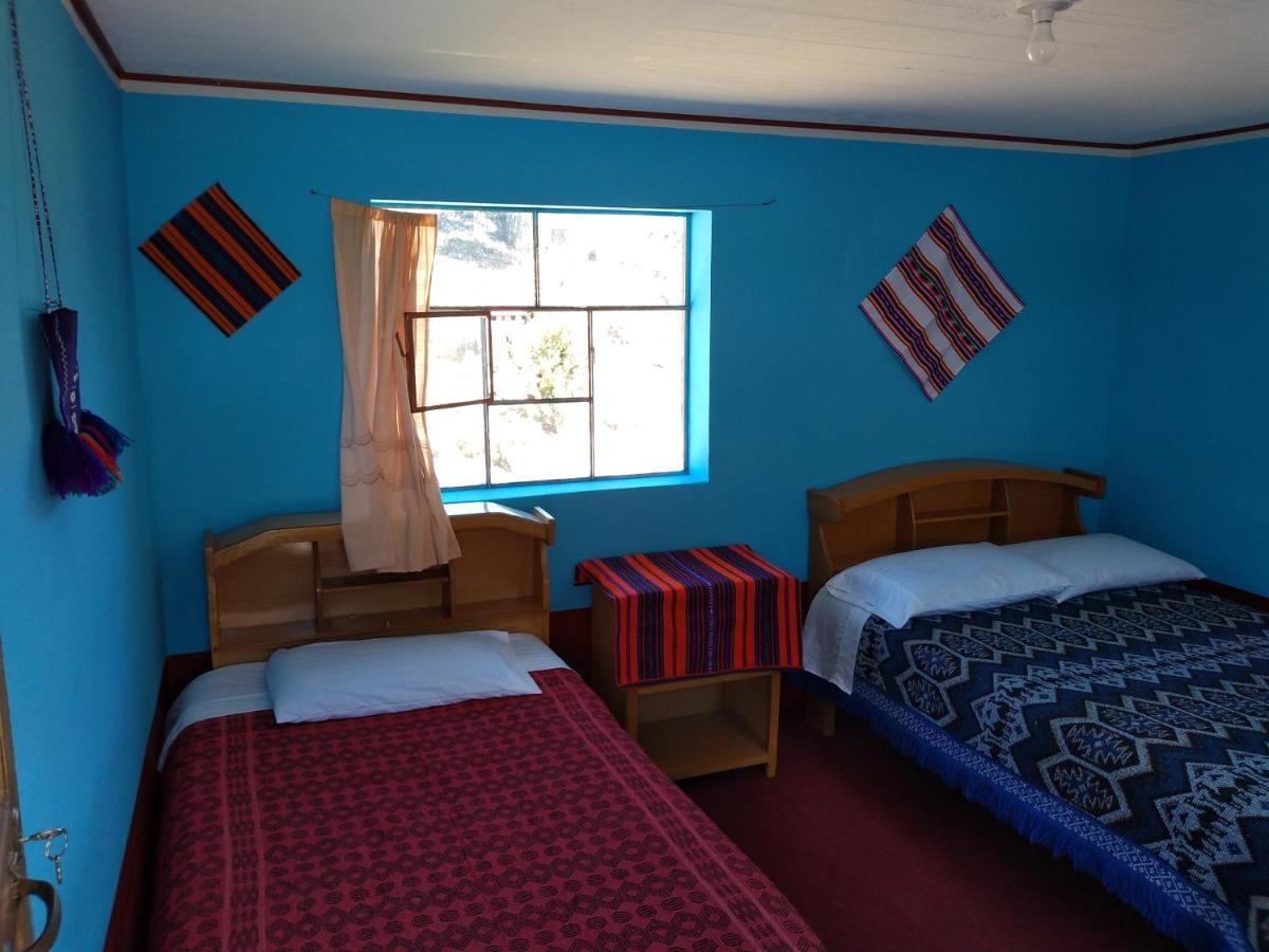 Taquile Familia Celso Hotel Huillanopampa Kültér fotó