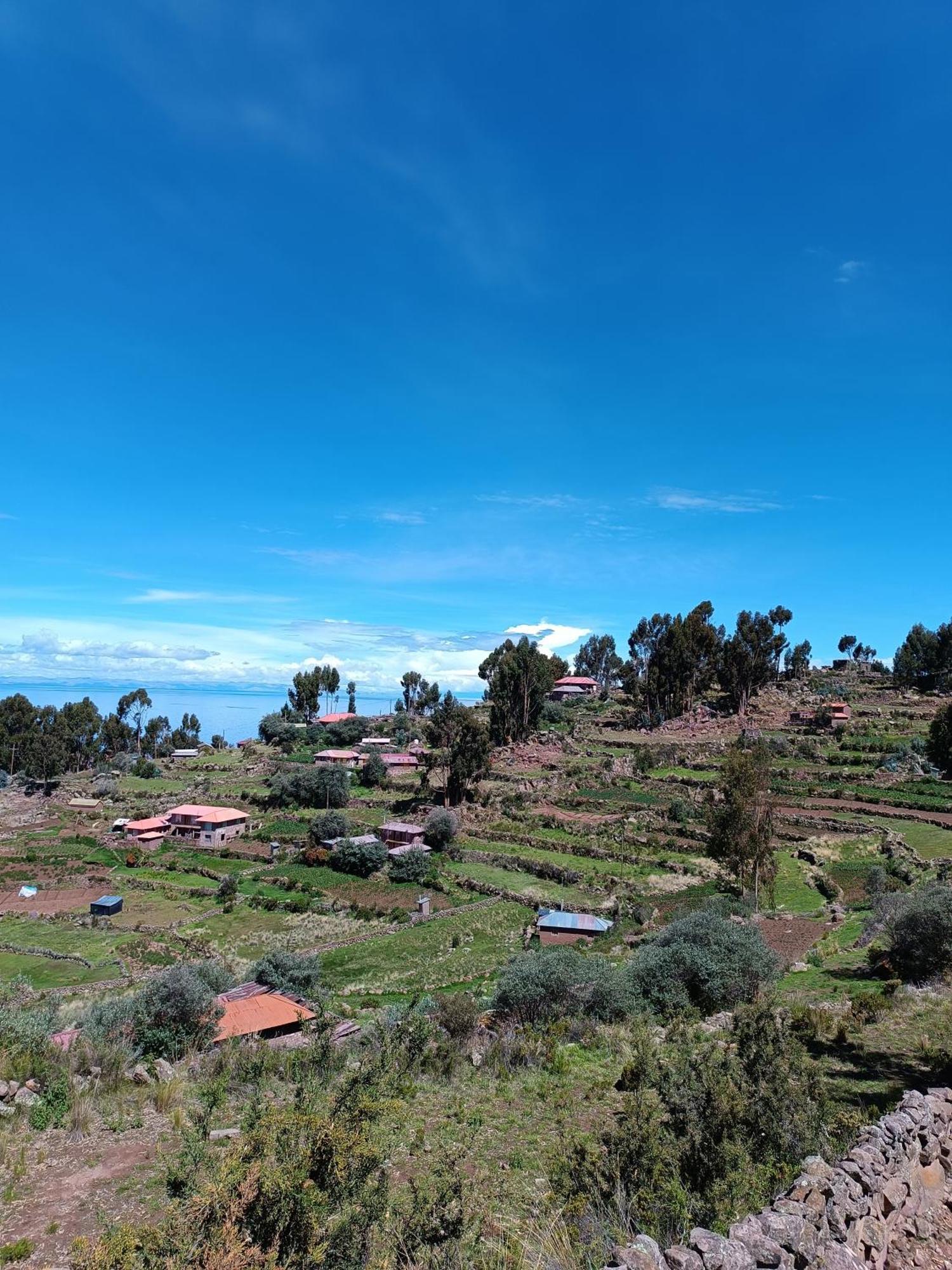 Taquile Familia Celso Hotel Huillanopampa Kültér fotó