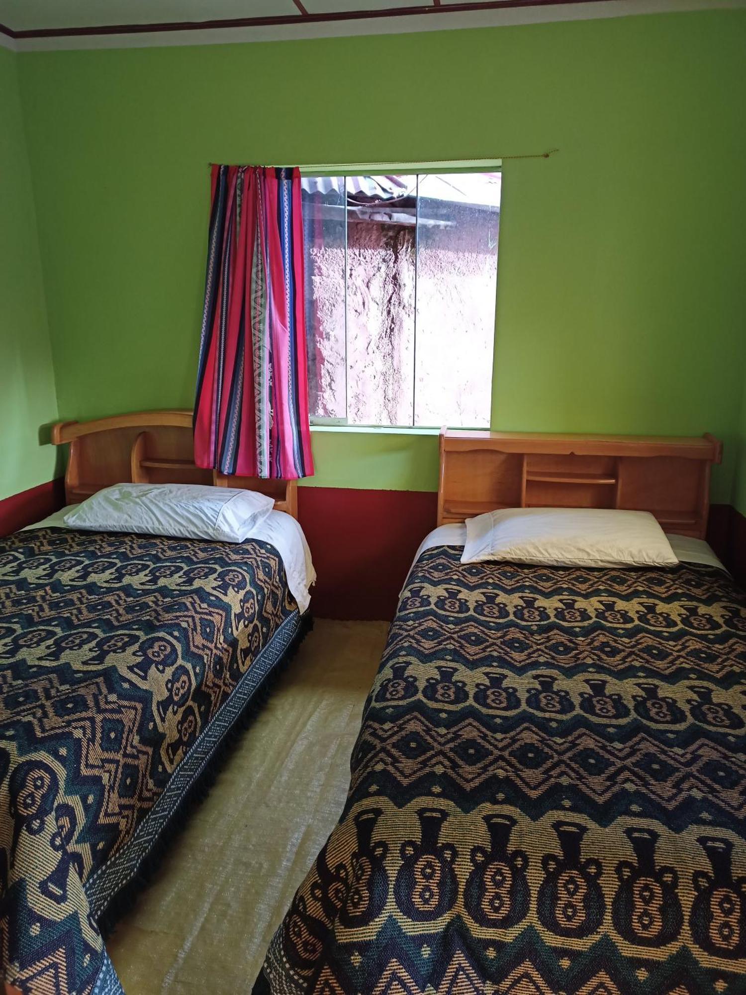 Taquile Familia Celso Hotel Huillanopampa Szoba fotó